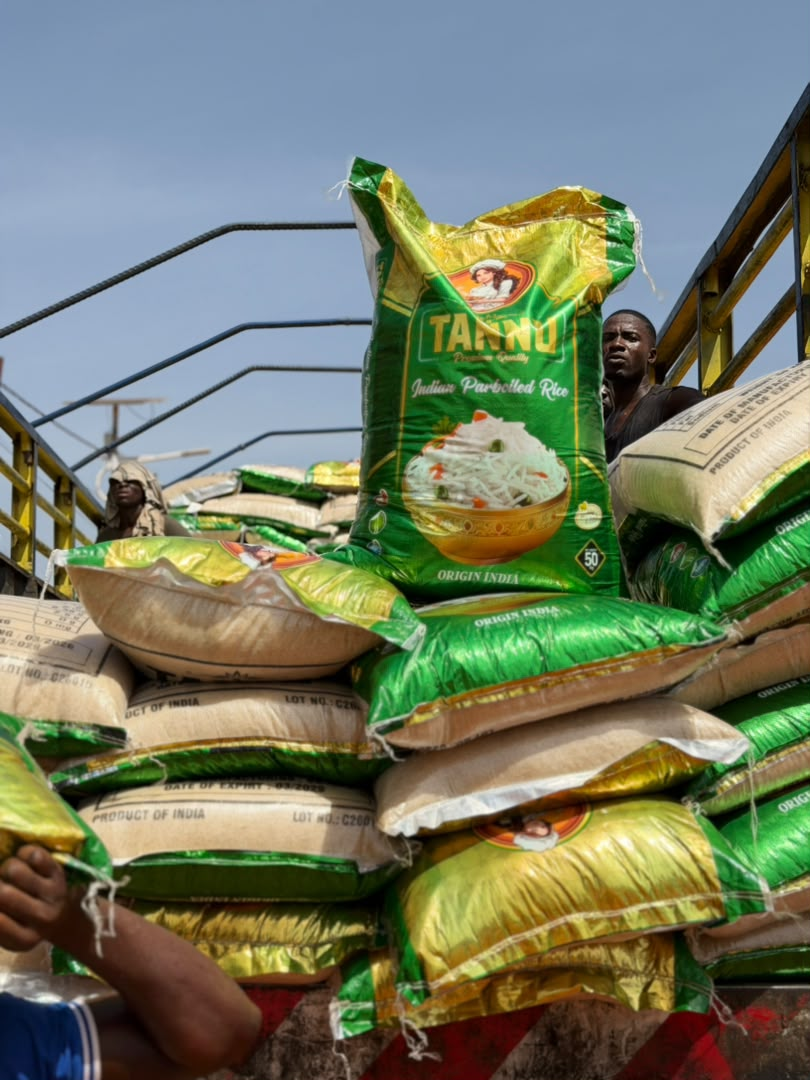 Stock de sacs de riz Tannu